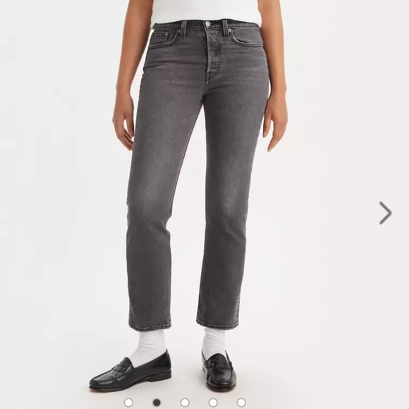 Levis Wedgie Straight Jeans, size 27 - Picture 3 of 3